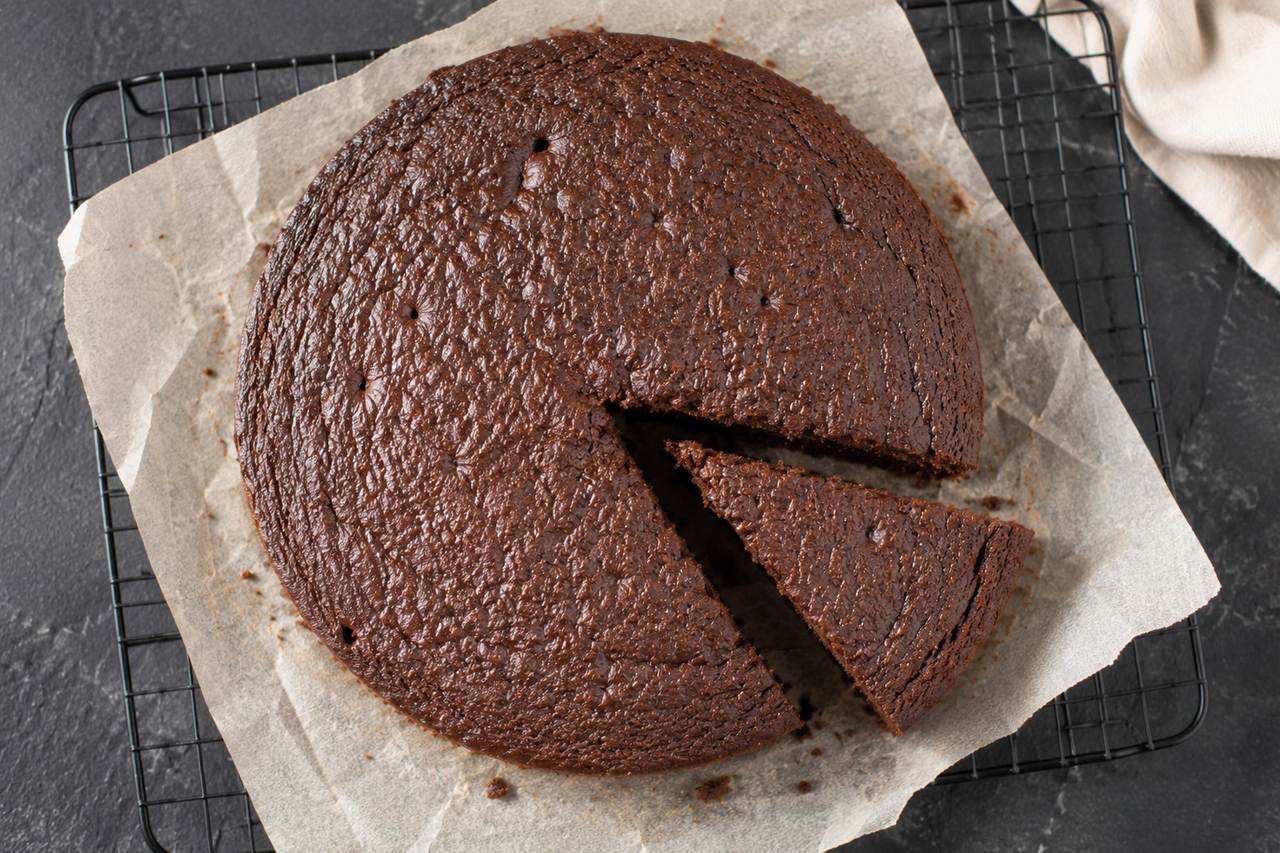 A chocolate cake that loves your body back