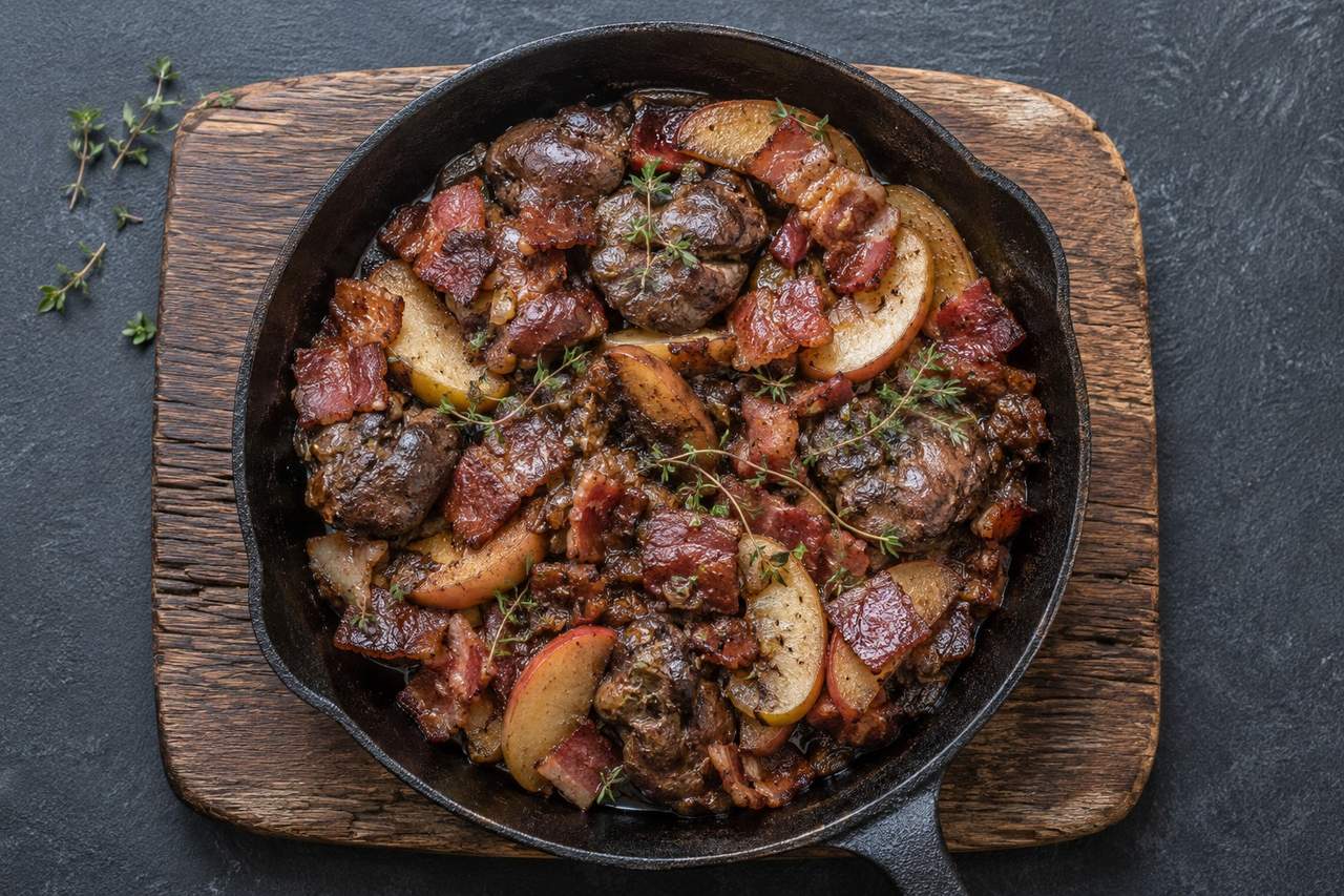 Chicken Liver Skillet with Apple and Bacon