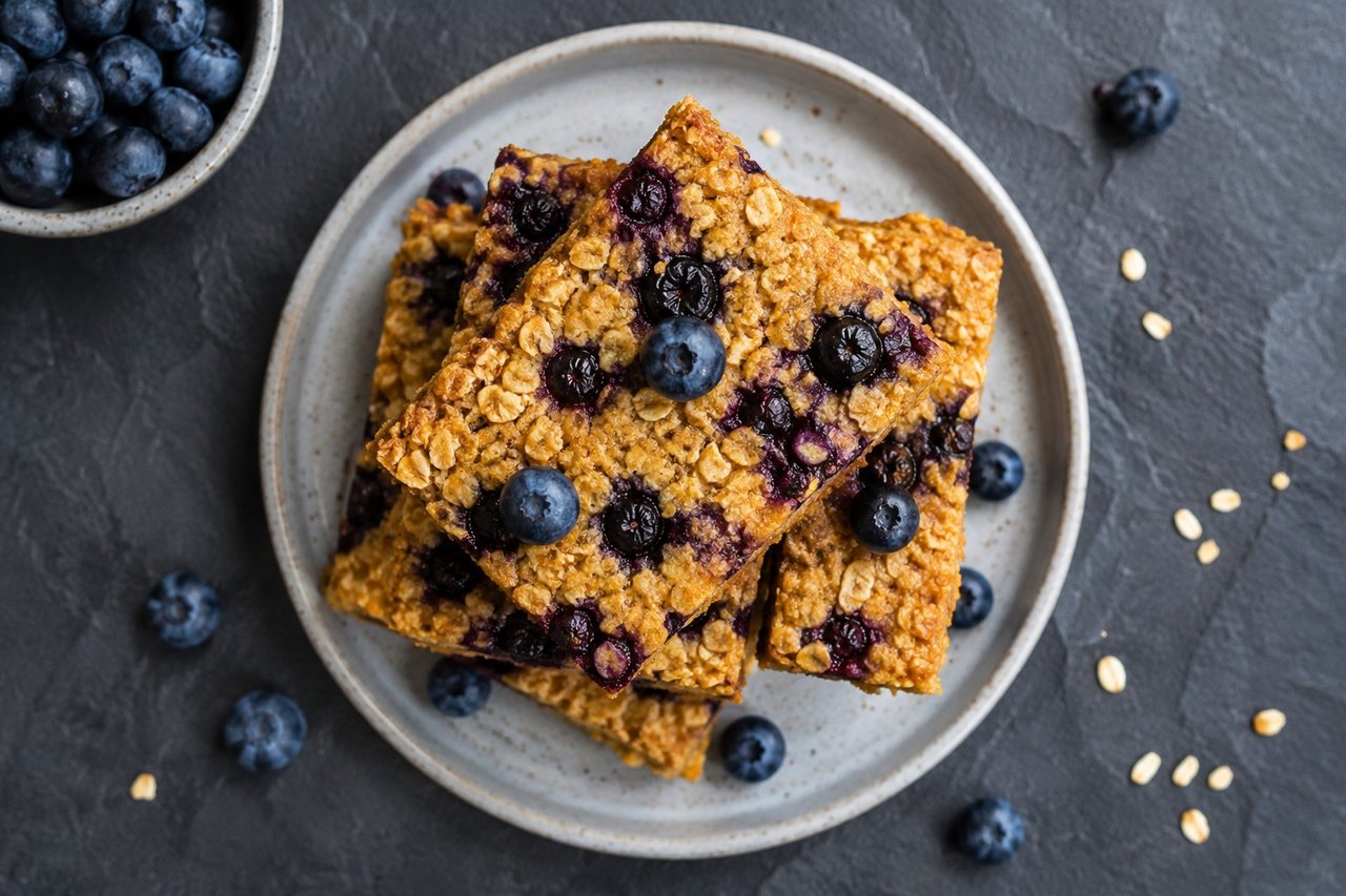 Pumpkin blueberry breakfast bars: egg-free, dense, and built for grab-and-go